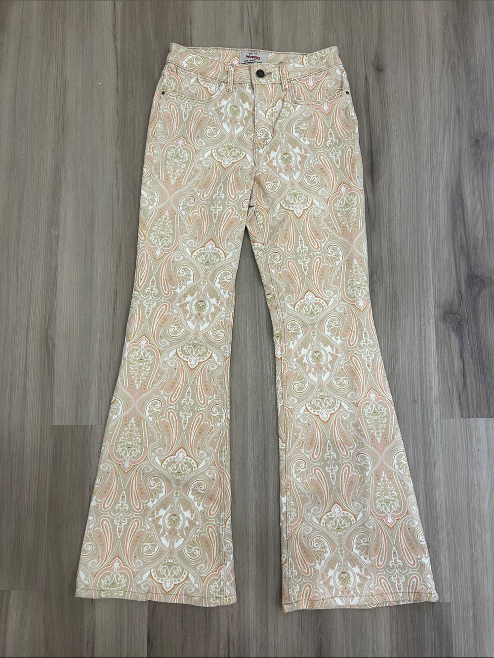 Wrangler High Rise Fierce Flare Jeans Paisley Tan Pink Western Boho 2x32 - Picture 1 of 3